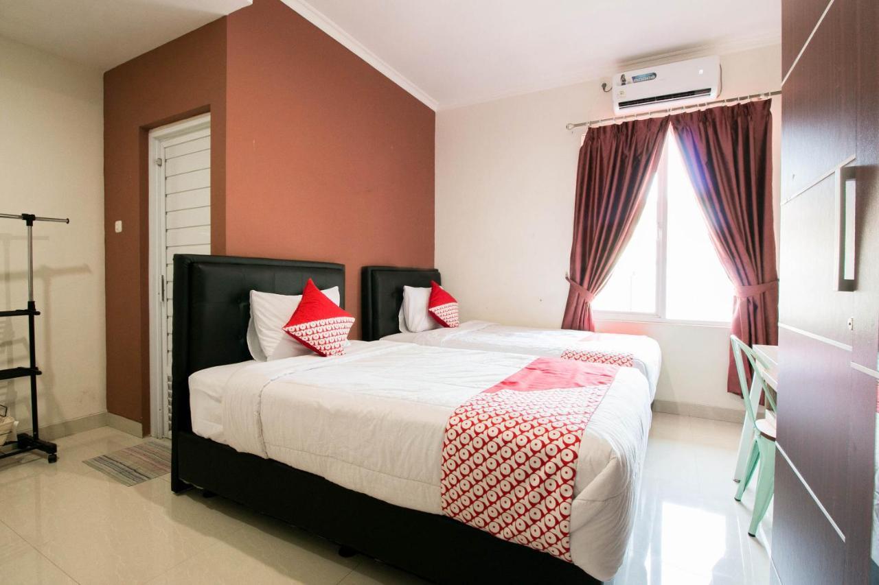 Oyo 1975 Bale Ikite Hotell Makassar Eksteriør bilde